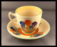 Clarice Cliff Autumn Crocus cup